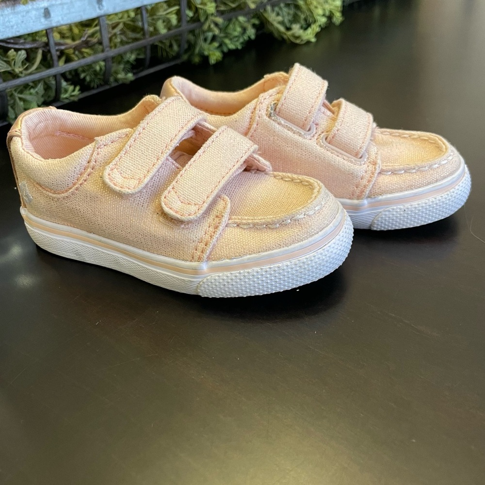 Rose Gold Sperry’s - size 5